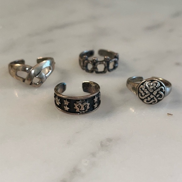 Four Toe Rings - Picture 1 of 2